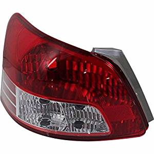 2007-2010 TOYOTA YARIS Driver Side OEM Replacement Taillight REAR LAMP TO2818133 (BASE MODEL)(W/O SPORT PKG)