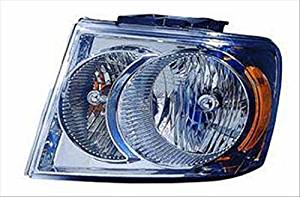 OE Replacement Dodge Durango Driver Side Headlight Lens/Housing (Partslink Number CH2518121)